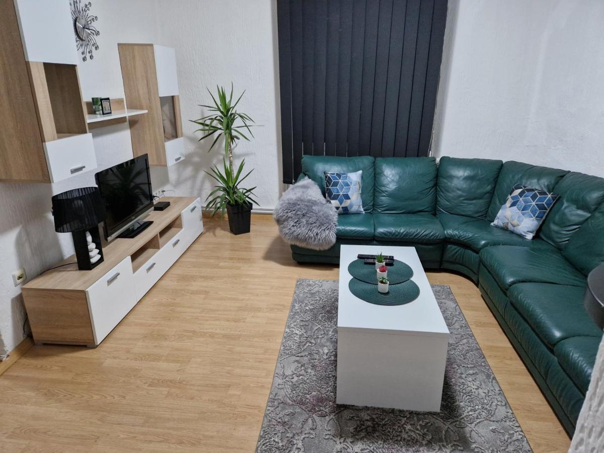 Kuca Na Dan Lägenhet Šid Exteriör bild